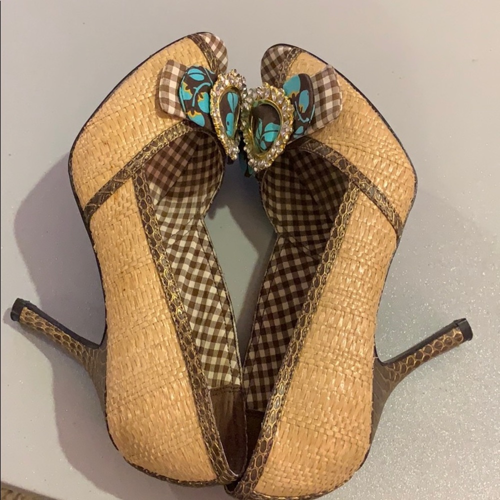 Chinese Laundry Vintage PeepToe Heels